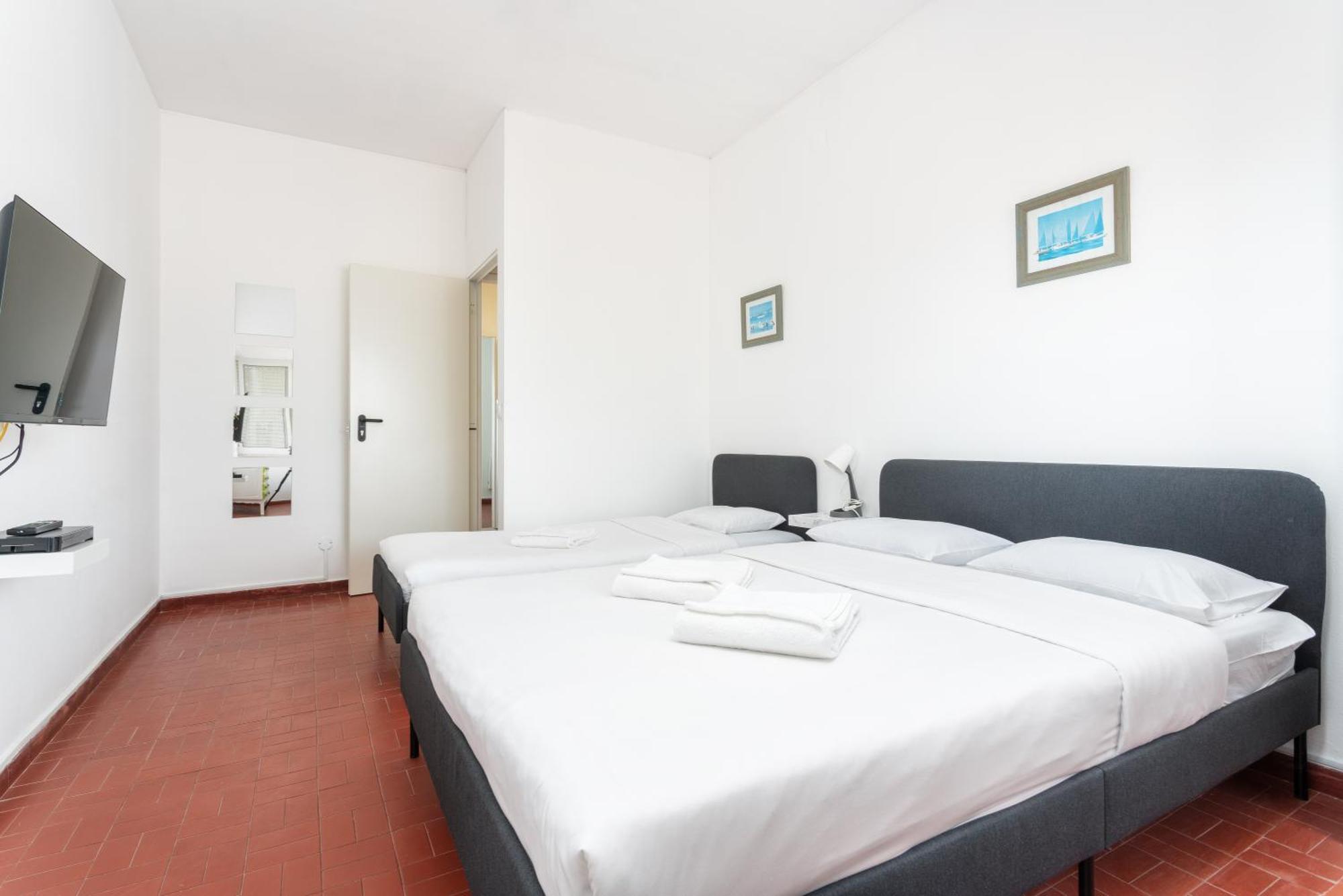 Blife Faro Beach Hostel & Rooms Εξωτερικό φωτογραφία